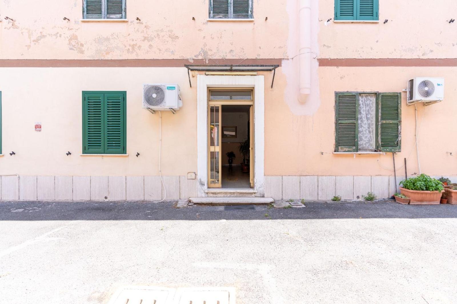 Ciampino-Roma - Modern Apartment-Airport & Station Exterior foto